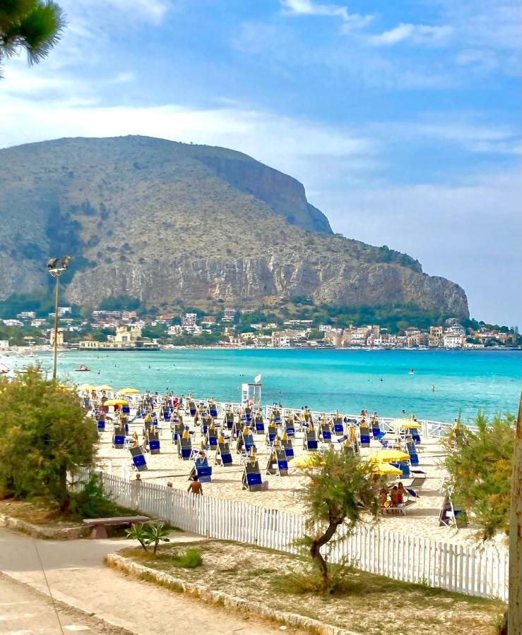 L'Angolino Di Anna Mondello Exteriör bild